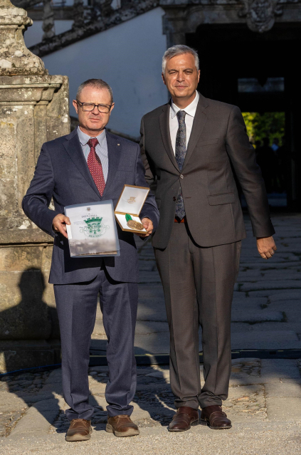 100 Anos de Cidade | Medalha do Centenário para a Delegação de Vila Real da Cruz Vermelha Portuguesa